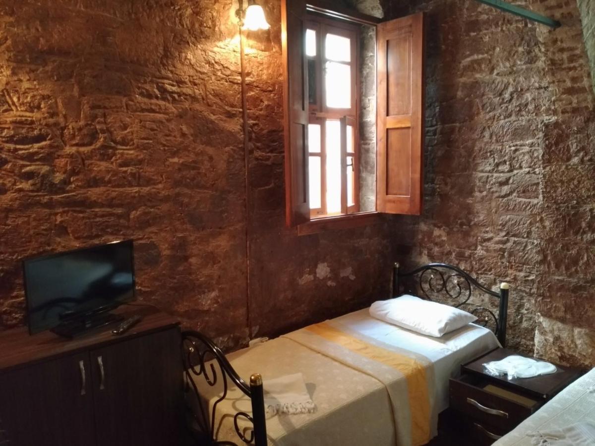 Ayfada Cafe & Pension Ayvalik Ngoại thất bức ảnh